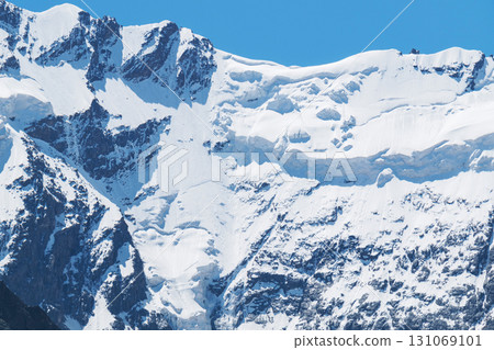 High Mountains with avalanche eaves High Mountains with avalanche eaves 131069101