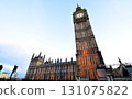 Big Ben: Dazzled in the twilight and stretching into the blue sky 131075822