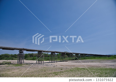 京都：從木津川寬闊的河岸眺望流水橋 7 131075922