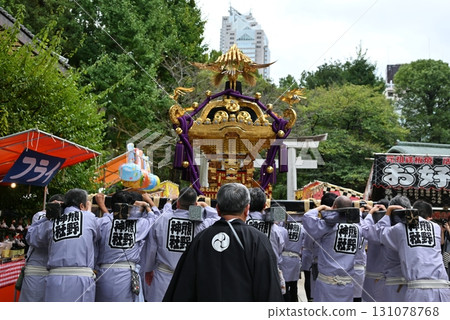新宿十三社 熊野神社年度慶典 宮大士(遊行遊行) 東京 新宿十三社 熊野神社年度慶典 宮大士(遊行遊行) 東京 131078768