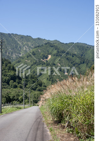 Autumn scenery of Hinoemata Village from National Route 352 Autumn scenery of Hinoemata Village from National Route 352 131082915