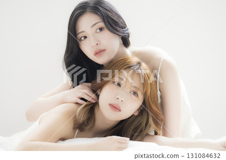 友好的美麗妹妹 友好的美麗妹妹 131084632