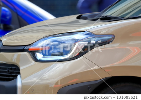 汽車前大燈 汽車前大燈 131085621