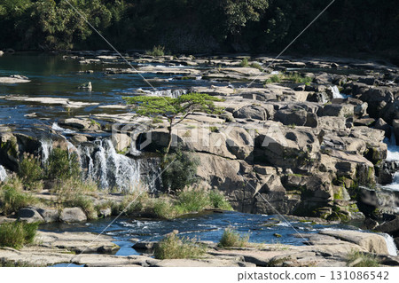 The Niagara Falls of the East 131086542