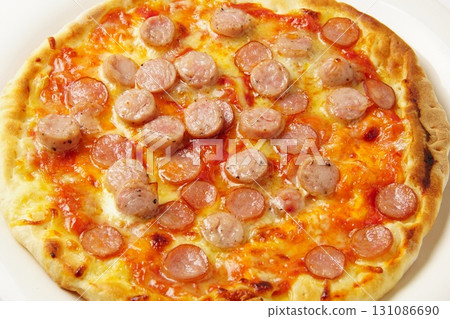 香腸披薩 131086690