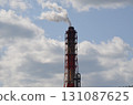 藍天和工廠煙囪 藍天和工廠煙囪 131087625