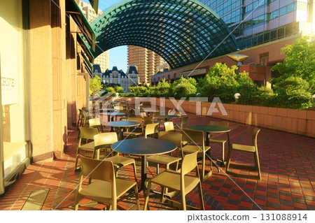 東京夏季的惠比壽花園廣場 131088914