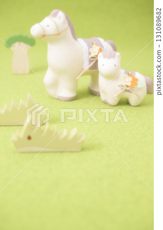 可愛的小馬和寶寶(柔和濾鏡版) 可愛的小馬和寶寶(柔和濾鏡版) 131089682