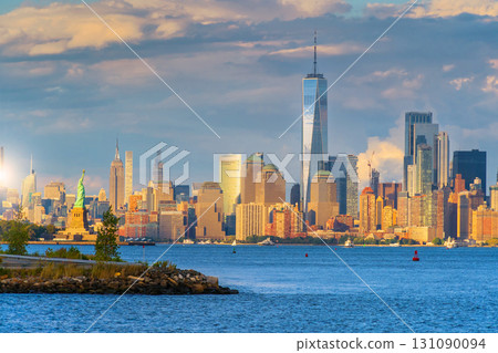 Manhattan city skyline with Statue of Liberty, cityscape of New York city 131090094