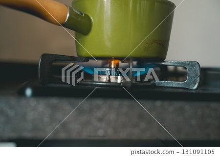 Fire of gas stove 131091105