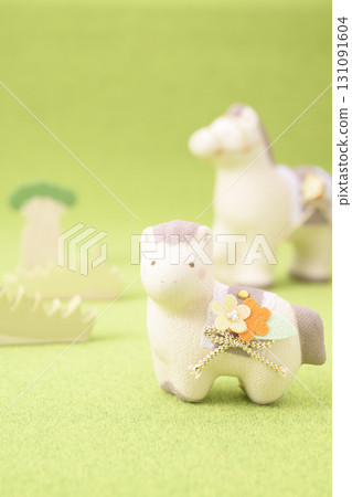 可愛的馬父母與孩子（馬年十二生肖的形象） 131091604