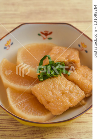 Fried tofu and radish stew Fried tofu and radish stew 131098264