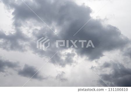 Cloudy sky, rainy sky, rainy day, weather, autumn rain, September image Cloudy sky, rainy sky, rainy day, weather, autumn rain, September image 131100810