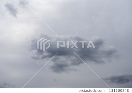 Cloudy sky, rainy sky, rainy day, weather, autumn rain, September image Cloudy sky, rainy sky, rainy day, weather, autumn rain, September image 131100848