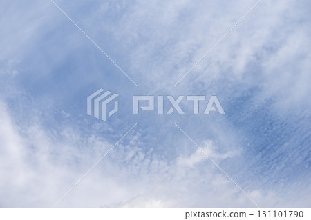 Autumn sky blue sky clear September material 131101790