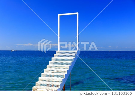 [兵庫縣] 陽光明媚的淡路露臺（幸福的階梯） 131103100