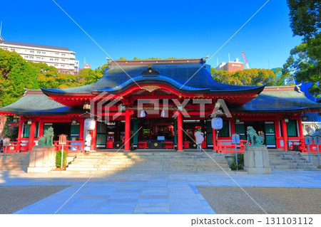 [兵庫縣]晴天的生田神社本殿（參拜殿） 131103112