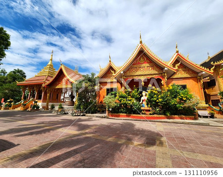 Wat Ong Teu 寺廟在寮國萬象 Wat Ong Teu 寺廟在寮國萬象 131110956