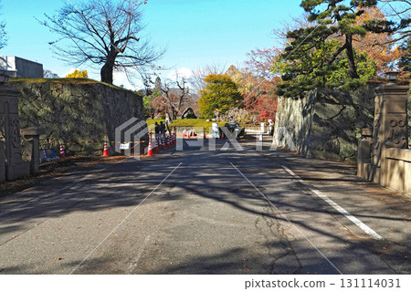 Ueda Castle, Ninomaru East Gate [Ueda City, Nagano Prefecture] 131114031
