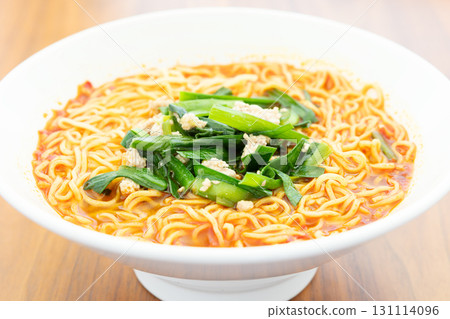 美味辛辣的台灣拉麵 美味辛辣的台灣拉麵 131114096