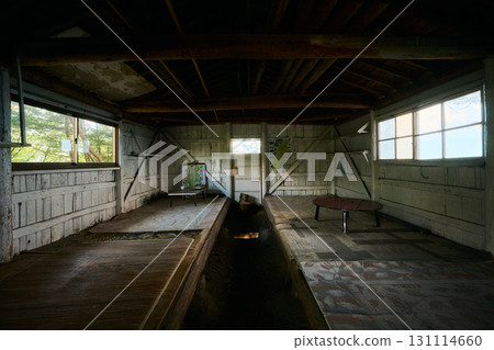 A shelter at the summit of Takagarasu Valley 131114660