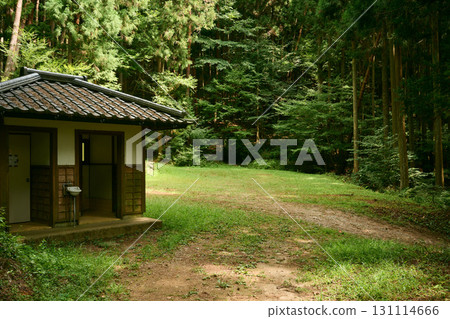 Takatoriya Shrine parking lot and toilets 131114666