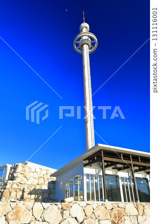 [Kagawa Prefecture] Clear skies at Seto Ohashi Tower (Seto Ohashi Memorial Park) 131116001