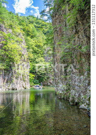 Summertime beauty of Sandankyo Gorge in Akiota Town, Hiroshima Prefecture Summertime beauty of Sandankyo Gorge in Akiota Town, Hiroshima Prefecture 131117312
