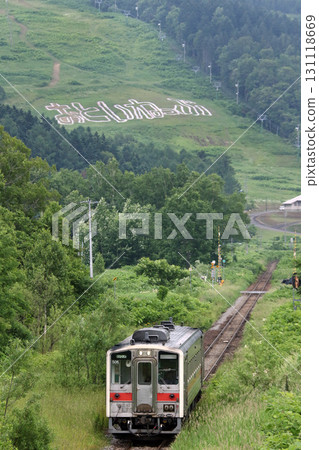 Soya Main Line local train arriving at Otoineppu Station Soya Main Line Kiha 54 131118669