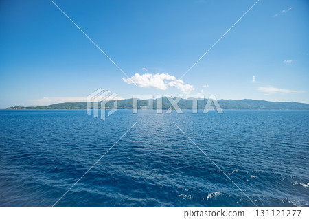 從海上看佐渡島 131121277