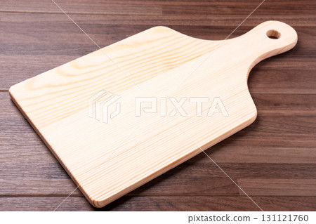 木紋桌子和切菜板 131121760