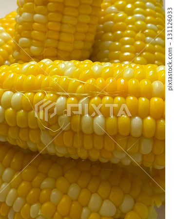 Golden yellow cooked corn heads cooking delicious 131126033
