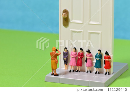 Business group photo New employee entrance ceremony Business group photo New employee entrance ceremony 131129440