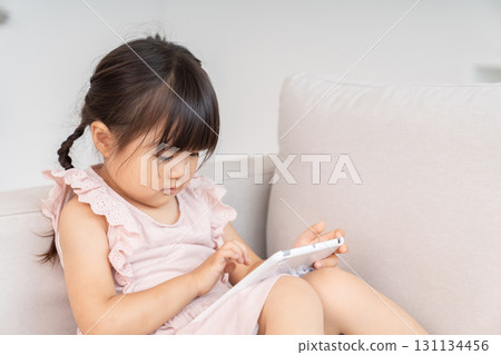 3-year-old girl tablet 131134456