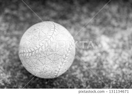 被遺忘的球 被遺忘的球 131134671