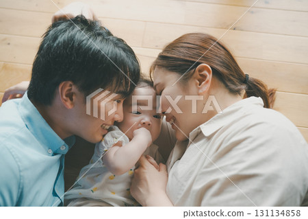 baby, infant, family 131134858