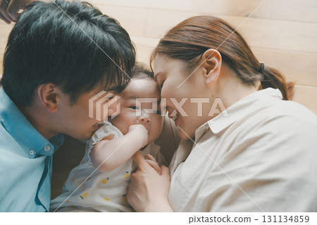 baby, infant, family 131134859