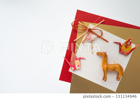 華麗背景下的十二生肖[馬] 131134946