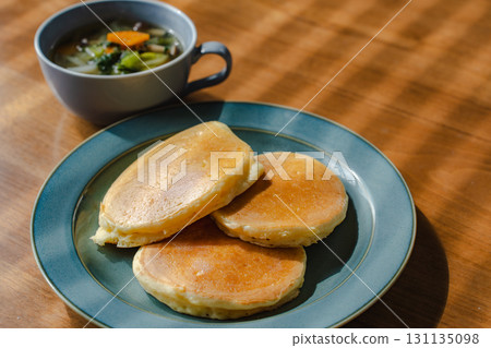 煎餅和湯早餐 煎餅和湯早餐 131135098