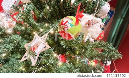 Cute Christmas ornament 131135302