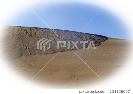 Fumon made of sandstorm (Tottori Sand Dunes) 131136097