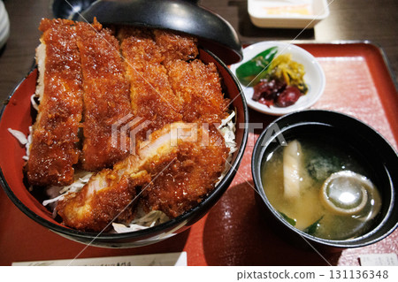 Enjoy a delicious pork cutlet bowl with sauce in Aizuwakamatsu Enjoy a delicious pork cutlet bowl with sauce in Aizuwakamatsu 131136348