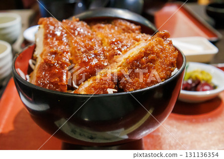 在會津若松享用美味的醬汁豬排蓋飯 131136354