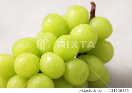 新鮮美味的陽光麝香葡萄 131136825