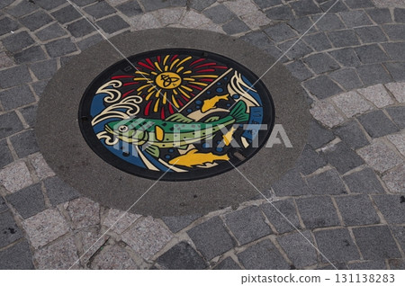 Manhole cover 2 with the motif of the Atsugi Ayu Festival and fireworks display Manhole cover 2 with the motif of the Atsugi Ayu Festival and fireworks display 131138283