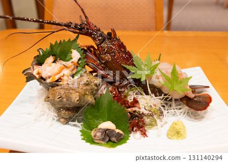 Delicious spiny lobster and turban shell sashimi 131140294