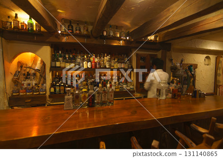 正宗的酒吧和調酒師 131140865