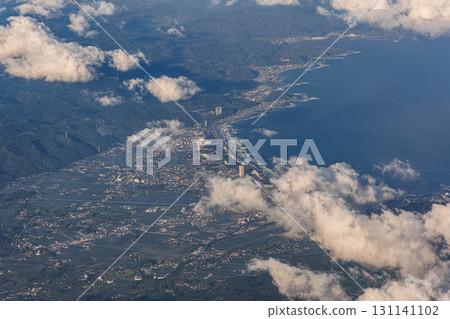 從飛機窗戶看到的千葉縣鴨川景色 從飛機窗戶看到的千葉縣鴨川景色 131141102