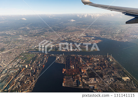 Soga City, Chiba Prefecture (bay coast) seen from the airplane window 131141115