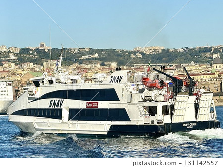 前往青之洞窟的觀光船 131142557